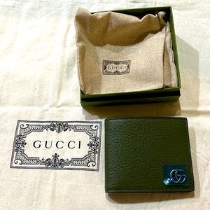 GUCCI GG MARMONT CARD CASE WALLET. Men. Olive. Brand New. 100% authentic.